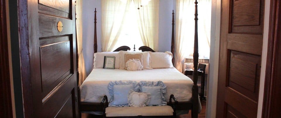 When Feng Shui Bed Placement Rules Conflict Which Should You Use